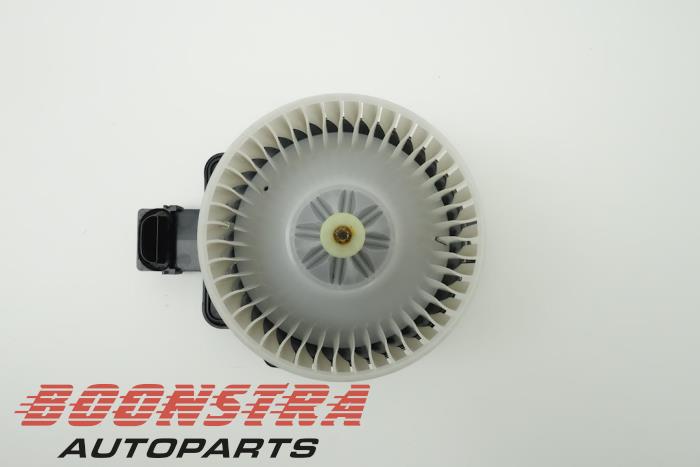 Motor de ventilador de calefactor de un Suzuki Vitara (LY/MY) 1.4 S Turbo 16V AllGrip 2018