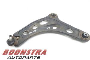 Used Front wishbone, left Opel Vivaro 2.5 CDTI 16V Price € 30,19 Inclusive VAT offered by Boonstra Autoparts