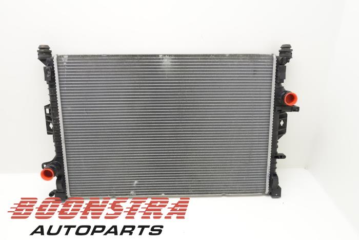 Used Radiator Landrover Freelander II 2.2 tD4 16V Price € 74,25 Margin scheme offered by Boonstra Autoparts