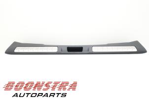 Used Luggage compartment trim Landrover Range Rover Evoque (LVJ/LVS) 2.2 SD4 16V 5-drs. Price € 24,95 Margin scheme offered by Boonstra Autoparts