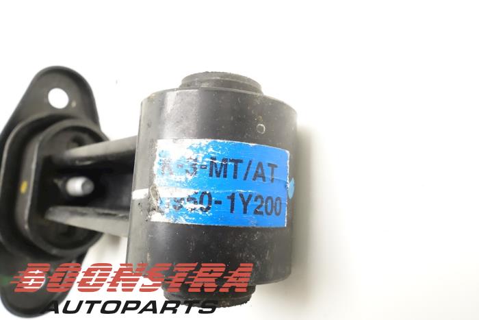 Gearbox mount from a Kia Picanto (JA) 1.0 12V 2017