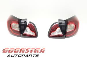 Used Set of taillights, left + right Renault Captur (2R) 0.9 Energy TCE 12V Price € 199,00 Margin scheme offered by Boonstra Autoparts
