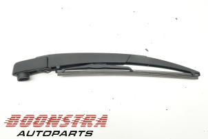 Used Rear wiper arm Renault Captur (2R) 0.9 Energy TCE 12V Price € 24,95 Margin scheme offered by Boonstra Autoparts