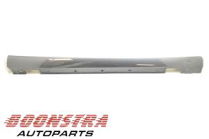 Used Side skirt, right Mercedes E (W212) E-200 2.0 Turbo 16V Price € 44,96 Margin scheme offered by Boonstra Autoparts