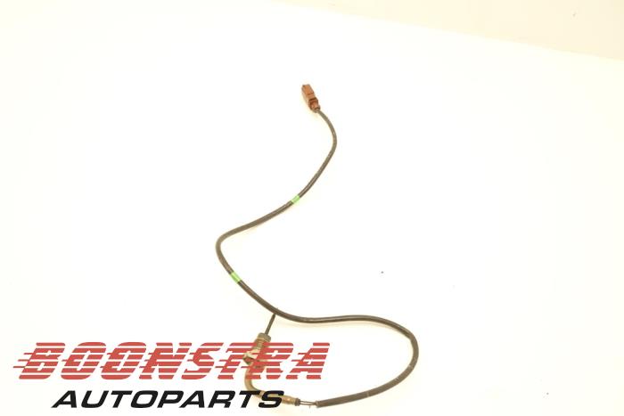 Usagé Sensor température d’échappement Volkswagen Touran (5T1) 2.0 TDI 150 Prix € 44,25 Règlement à la marge proposé par Boonstra Autoparts