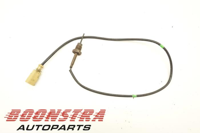 Usagé Sensor température d’échappement Volkswagen Touran (5T1) 2.0 TDI 150 Prix € 36,75 Règlement à la marge proposé par Boonstra Autoparts