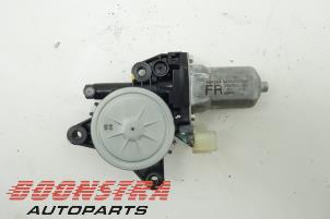 Used Door window motor Kia Carens IV (RP) 1.6 GDI 16V Price € 24,95 Margin scheme offered by Boonstra Autoparts