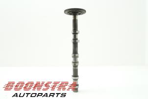 Used Camshaft Mercedes Vito (639.6) 3.0 122 CDI V6 24V Price € 192,39 Inclusive VAT offered by Boonstra Autoparts