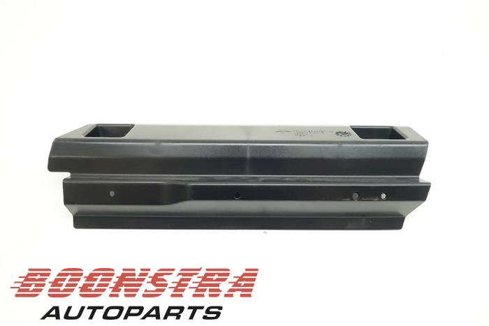 Używane Rózne Tesla Model S 70 Cena € 44,25 Procedura marży oferowane przez Boonstra Autoparts