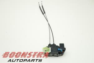 Used Door lock mechanism 2-door, right Hyundai i20 1.2i 16V Price € 24,95 Margin scheme offered by Boonstra Autoparts