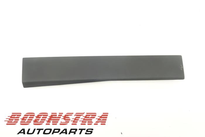 Front trunk storage compartment trim