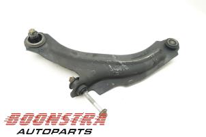 Used Front wishbone, right Renault Clio IV (5R) 1.2 16V Price € 29,95 Margin scheme offered by Boonstra Autoparts