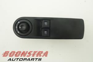 Used Electric window switch Renault Clio IV (5R) 0.9 Energy TCE 90 12V Price € 24,95 Margin scheme offered by Boonstra Autoparts