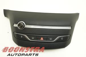 Used Heater control panel Peugeot 308 (L3/L8/LB/LH/LP) 1.6 BlueHDi 100 Price € 51,75 Margin scheme offered by Boonstra Autoparts