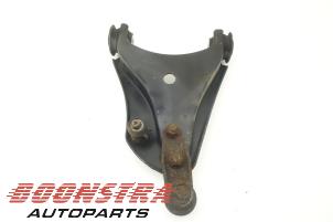 Used Front wishbone, left Renault Twingo II (CN) 1.2 16V Price € 24,95 Margin scheme offered by Boonstra Autoparts