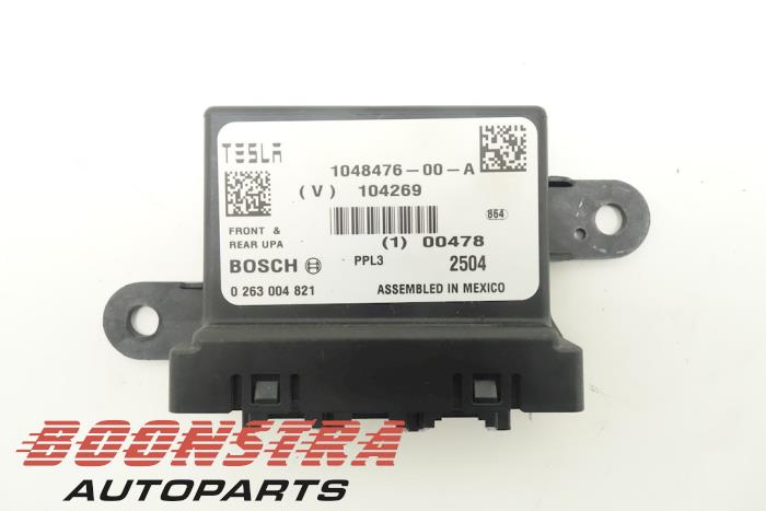 Begagnade PDC-modul Tesla Model S 85 Pris € 111,75 Marginaltabell erbjuds av Boonstra Autoparts