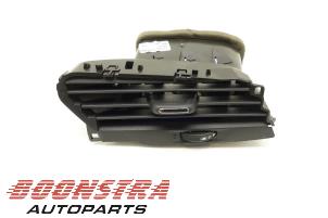Used Dashboard vent Opel Corsa E 1.0 SIDI Turbo 12V Price € 24,95 Margin scheme offered by Boonstra Autoparts