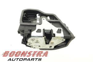 Used Rear door mechanism 4-door, right BMW X4 (F26) xDrive35i 3.0 24V Price € 24,95 Margin scheme offered by Boonstra Autoparts