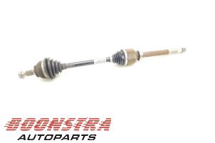 Used Front drive shaft, right Peugeot 2008 (CU) 1.2 12V e-THP PureTech 110 Price € 81,75 Margin scheme offered by Boonstra Autoparts
