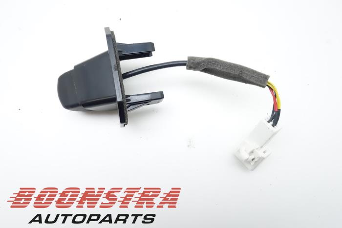 u　1004545 9393edb8-70cc-43b7-9473-