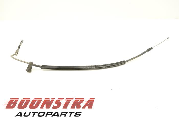 Usagé Câble frein à main Mercedes C (W204) 2.2 C-220 CDI 16V BlueEFFICIENCY Prix € 24,95 Règlement à la marge proposé par Boonstra Autoparts