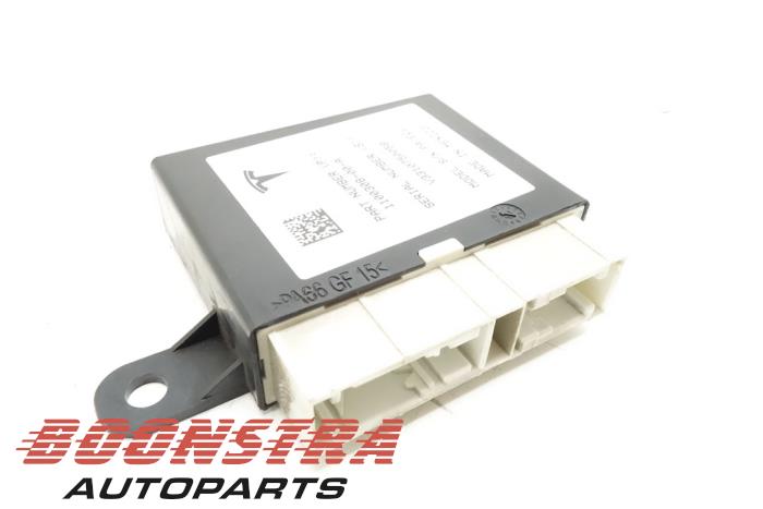 Begagnade PDC-modul Tesla Model S 75D Pris € 89,25 Marginaltabell erbjuds av Boonstra Autoparts