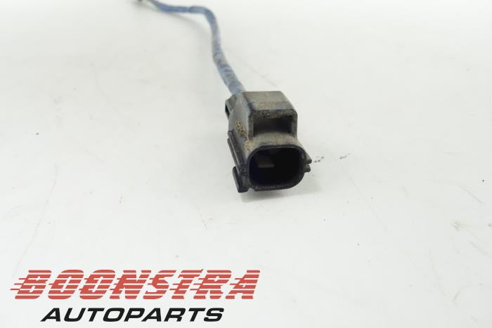 Auspuff Temperatursensor van een Land Rover Freelander II 2.2 td4 16V 2008