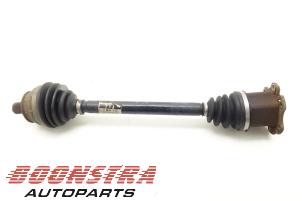 Used Front drive shaft, left Audi A6 Allroad Quattro (C6) 3.0 TDI V6 24V Price € 51,75 Margin scheme offered by Boonstra Autoparts
