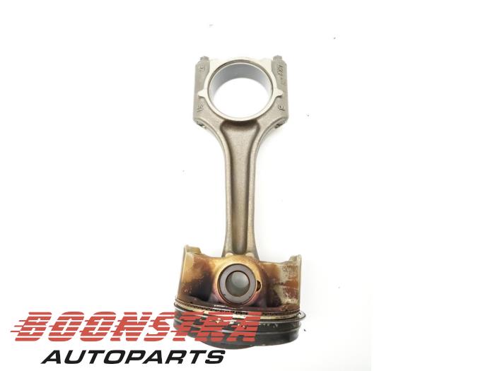 Usagé Piston Audi A4 Avant (B9) 2.0 TFSI 16V Prix € 89,25 Règlement à la marge proposé par Boonstra Autoparts