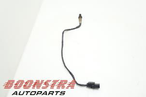 Lambda probe from a Volkswagen Passat Variant (3C5) 2.0 TDI 16V 140 2009