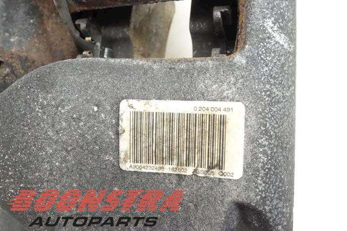 Rear brake calliper, left from a Mercedes-Benz Sprinter 5t (906.15/906.25) 516 CDI 16V 2017