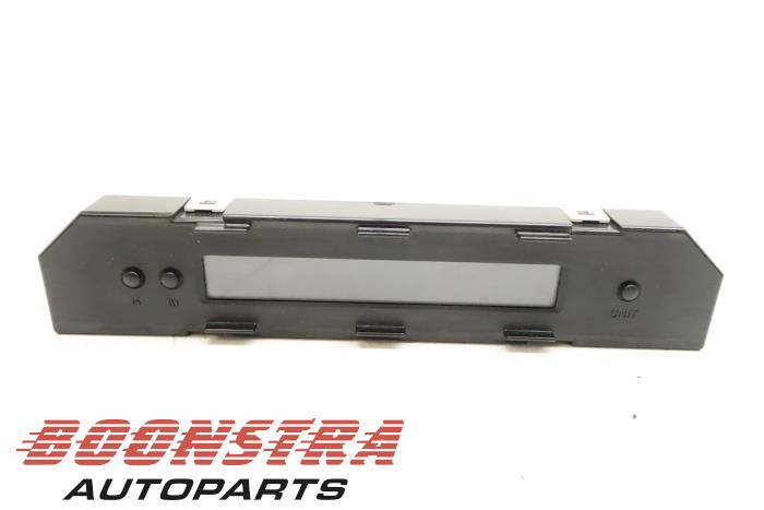 Begagnade Innerdisplay Suzuki Grand Vitara II (JT) 2.0 16V Pris € 24,95 Marginaltabell erbjuds av Boonstra Autoparts