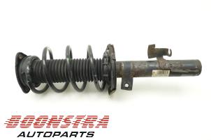 Used Front shock absorber rod, left Volvo V50 (MW) 1.8 16V Price € 29,95 Margin scheme offered by Boonstra Autoparts