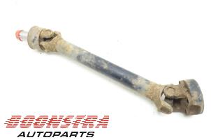 Used 4x4 front intermediate driveshaft Mitsubishi L-200 2.5 DI-D 4x4 Price € 111,75 Margin scheme offered by Boonstra Autoparts