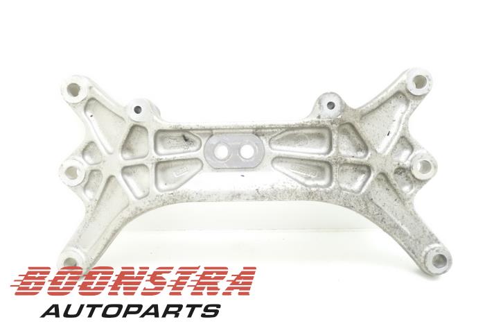 Used Engine mount Maserati Ghibli III 3.0 Diesel Price € 169,00 Margin scheme offered by Boonstra Autoparts