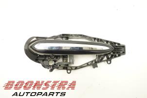 Used Rear door handle 4-door, right BMW 5 serie (G30) 520i 2.0 TwinPower Turbo 16V Price € 96,75 Margin scheme offered by Boonstra Autoparts