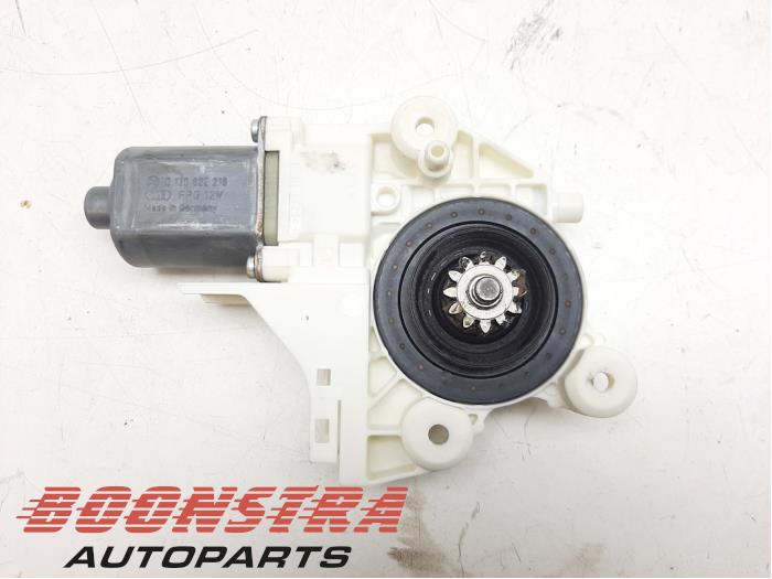 Usados Motor de ventanilla de puerta Ford Focus 2 2.5 20V ST Precio € 24,95 Norma de margen ofrecido por Boonstra Autoparts