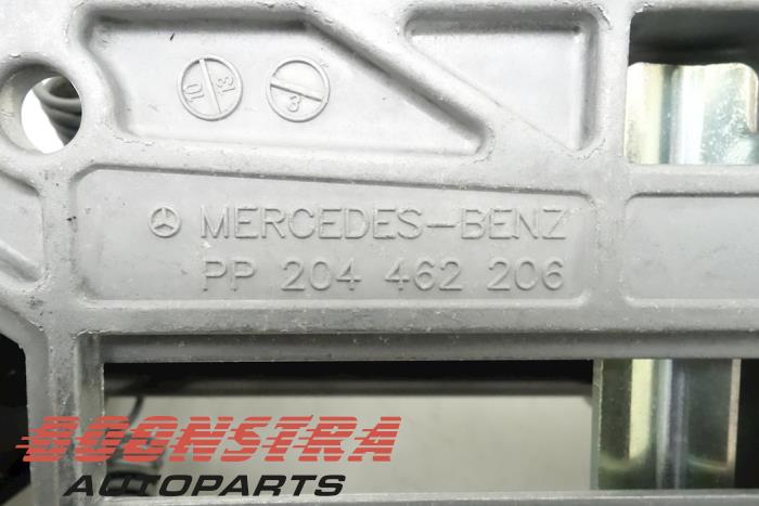 Columna de dirección completo de un Mercedes-Benz E (W212) E-200 2.0 Turbo 16V 2014