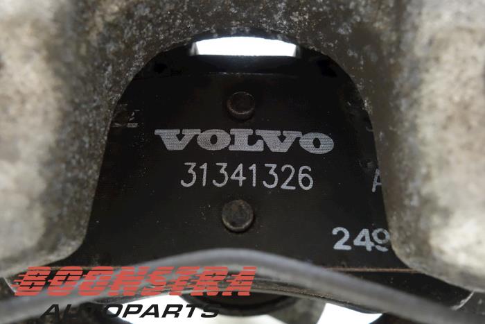 Rear brake calliper, right from a Volvo V40 (MV) 2.0 D2 16V 2015