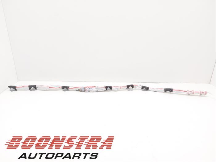 Używane Kurtyna prawa Nissan Note (E12) 1.2 68 Cena € 49,95 Procedura marży oferowane przez Boonstra Autoparts