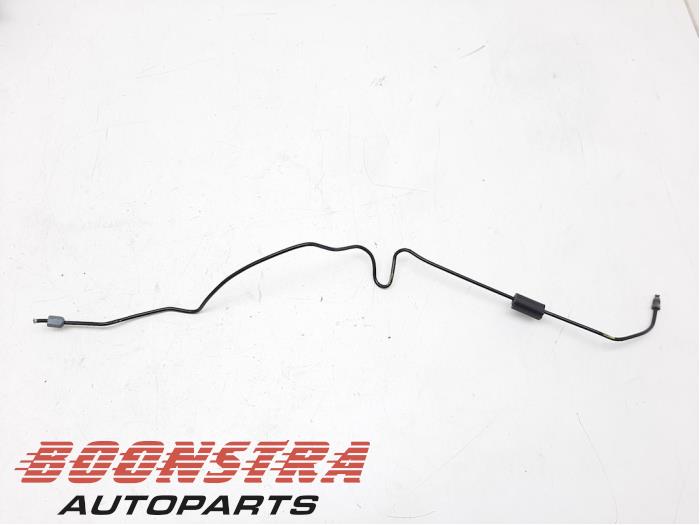 Usagé Conduit (divers) Ferrari California 4.3 V8 32V Prix € 49,00 Règlement à la marge proposé par Boonstra Autoparts
