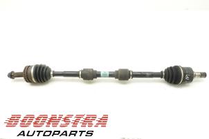 Used Front drive shaft, right Hyundai i40 CW (VFC) 1.7 CRDi 16V Price € 74,96 Margin scheme offered by Boonstra Autoparts