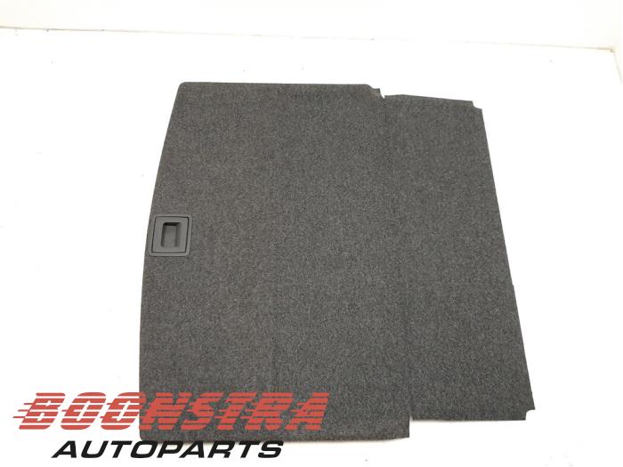 Floor panel load area from a Volkswagen Golf Plus (5M1/1KP) 1.4 TSI 122 16V 2009
