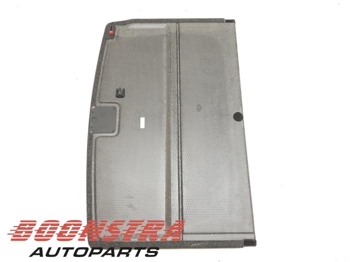 Floor panel load area from a Volkswagen Golf Plus (5M1/1KP) 1.4 TSI 122 16V 2009