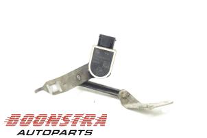 Used Xenon height adjustment BMW 3 serie Touring (F31) 330d 3.0 24V Price € 24,95 Margin scheme offered by Boonstra Autoparts