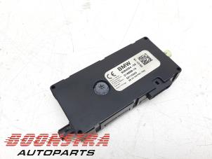 Used Antenna Amplifier BMW 5 serie (G30) 520i 2.0 TwinPower Turbo 16V Price € 24,95 Margin scheme offered by Boonstra Autoparts