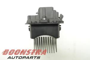 Used Heater resistor Peugeot 2008 (CU) 1.2 12V e-THP PureTech 110 Price € 24,95 Margin scheme offered by Boonstra Autoparts