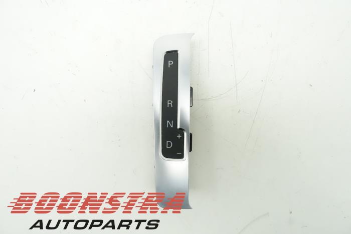 Begagnade Innerdisplay Audi S4 Avant (B8) S4 3.0 TFSI V6 24V Pris € 36,75 Marginaltabell erbjuds av Boonstra Autoparts