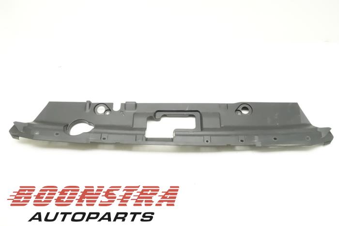 Używane Panel przedni Nissan Leaf (ZE1) 39/40kWh Cena € 44,25 Procedura marży oferowane przez Boonstra Autoparts
