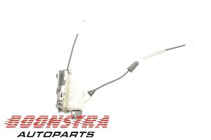 Used Front door lock mechanism 4-door, right Peugeot 2008 (CU) 1.2 12V e-THP PureTech 110 Price € 24,95 Margin scheme offered by Boonstra Autoparts